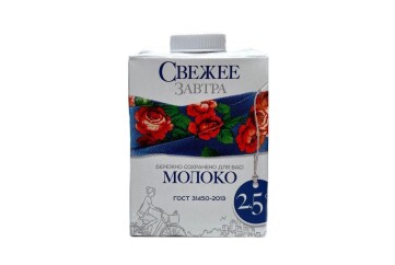 Свежее завтра Молоко 2,5% 500мл Россия