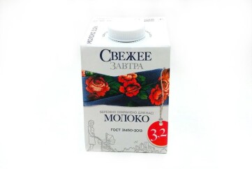 Свежее завтра Молоко 500мл Россия (3,2%)