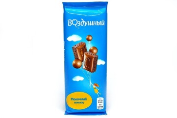 Даежъ конфета с карамелью изюмом, арахисом и криспи 56г Россия